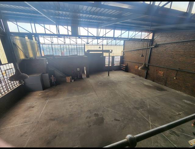 600M² WAREHOUSE TO LET IN DELVILLE